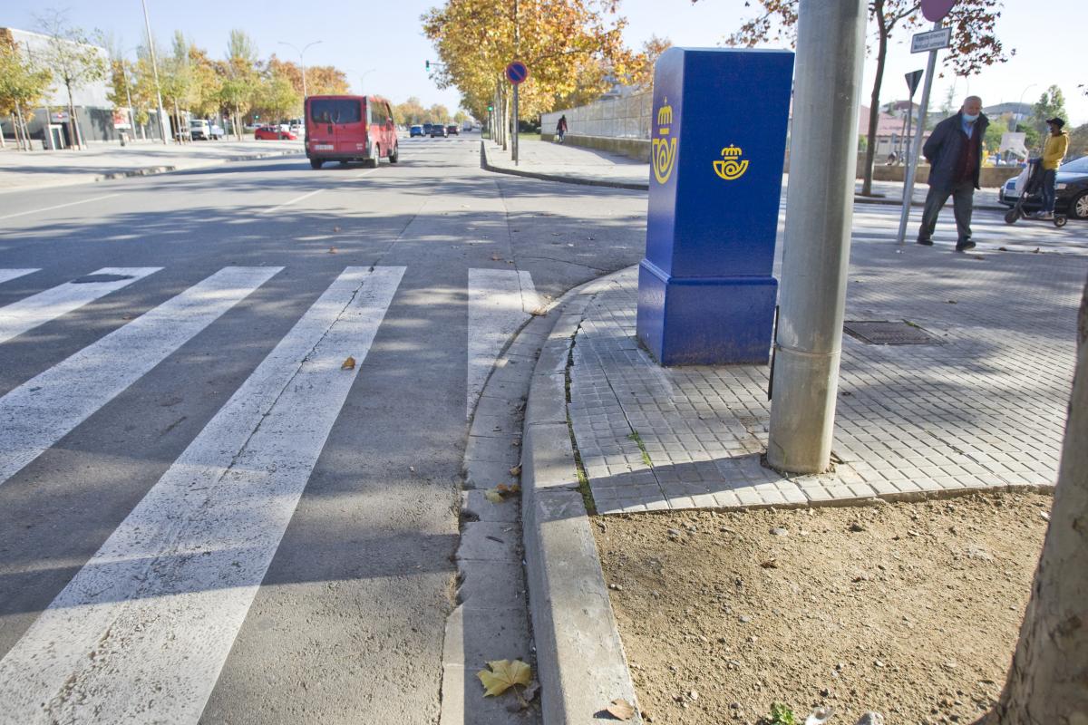 Pas de peatons Avinguda de Béjar Carrer Consell de cent Nebridi Aróztegui