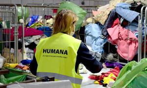 Humana fundació recollida roba residus textils