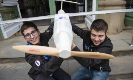 Alumnes UPC aeroespacial prototip avió espacial projecte ALDORA Alberto Tallón (1)