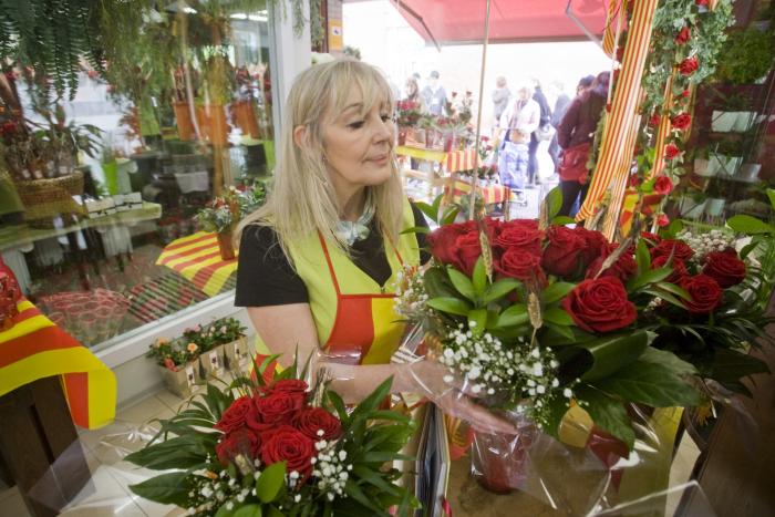 venta de Roses per Sant Jordi Nebridi Aróztegui (1)