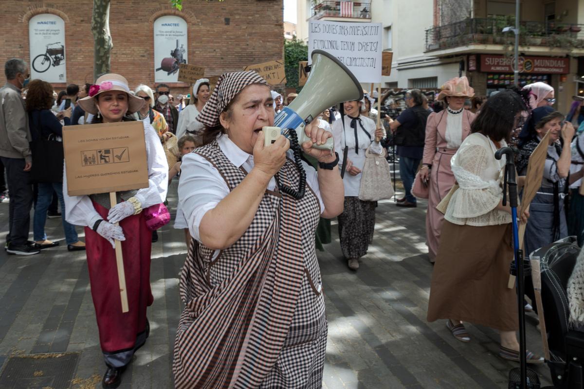 Manifestació dones obreres i sufragistes (45)