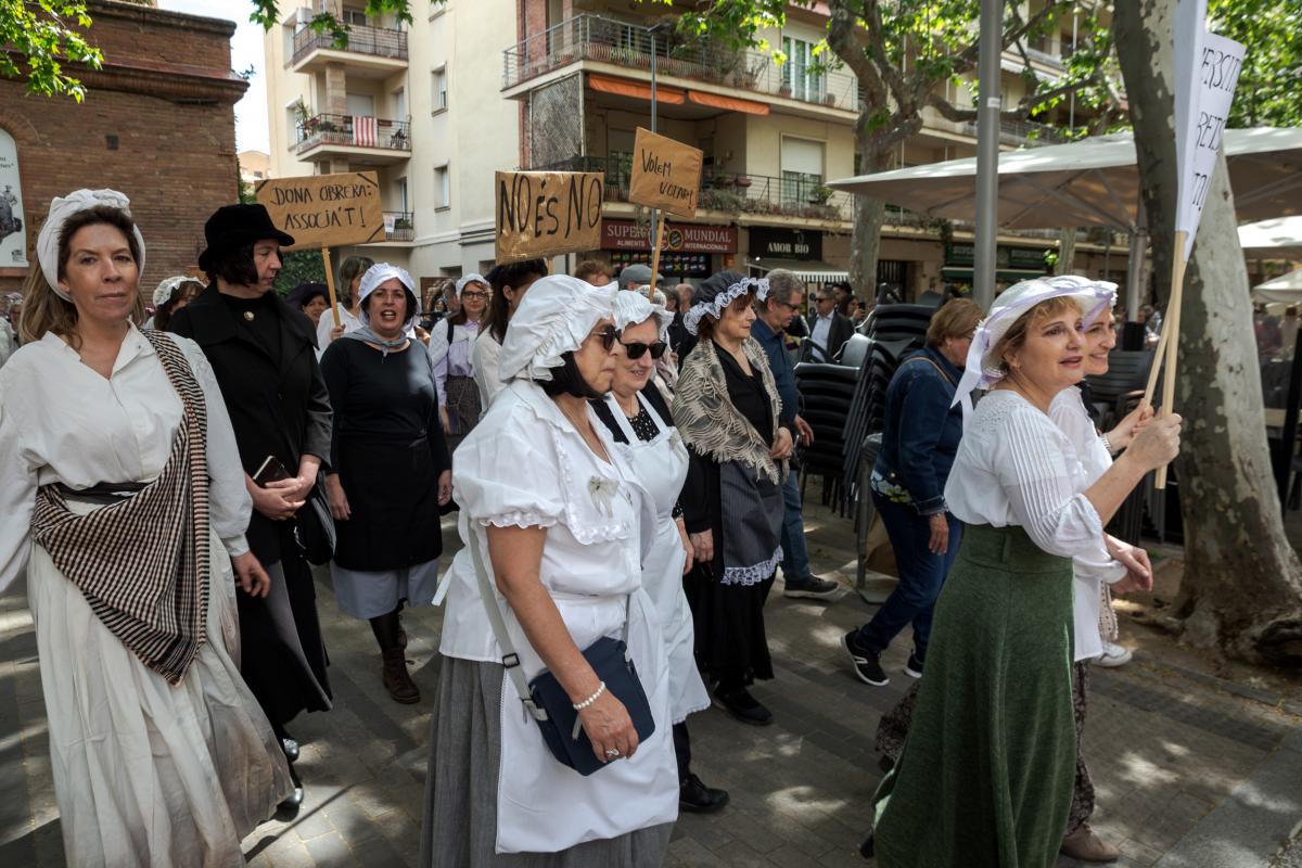 Manifestació dones obreres i sufragistes (46)